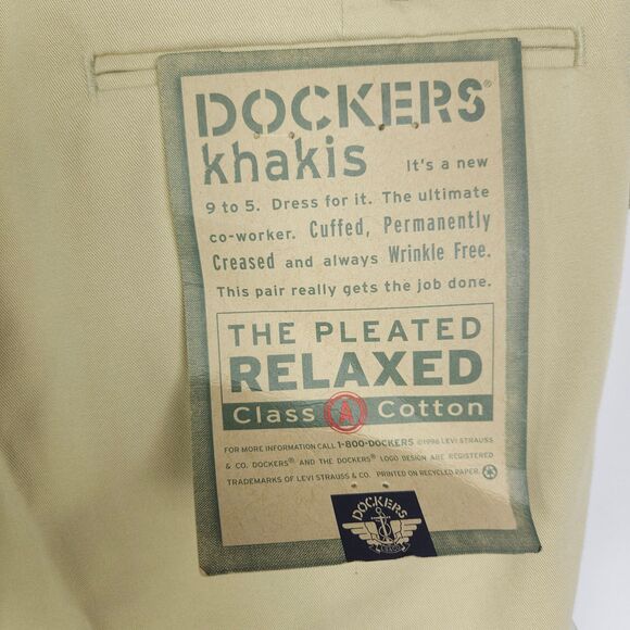 NWT Dockers Mens 36x34 Beige  Relaxed Fit Pleated Cuffed Chino Khaki Pants - Picture 4 of 8